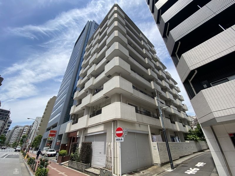 パラスト島津山